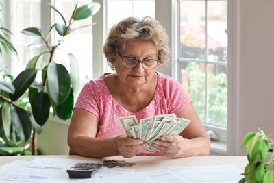 7 Money Lessons Baby Boomers Taught That Still Build Wealth