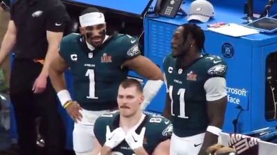 Jalen Hurts and A.J. Brown’s Super Bowl Sideline Moment Resurfaces Amid Drama