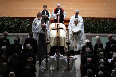 Business as usual at White House as former officials, family honor Dick Cheney - Roll Call