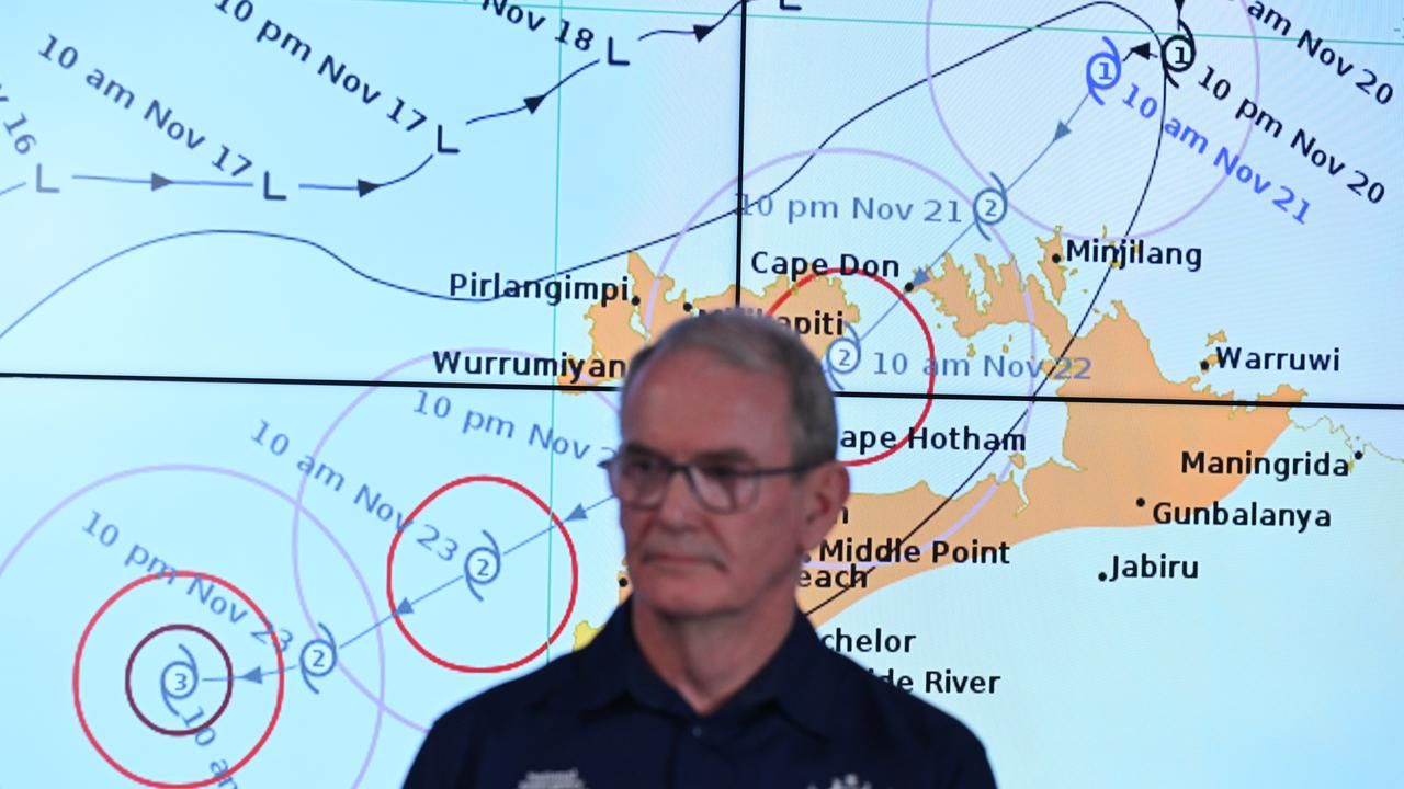 Cyclone Rodyn Locals prepare as first cyclone of season bears down