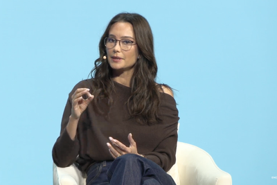 Bruce Willis’ wife Emma Heming has two-word response for critics amid his dementia diagnosis