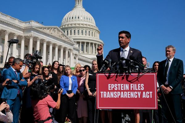 Congressman Ro Khanna warns officials not to impede Epstein files release: ‘They will be prosecuted’