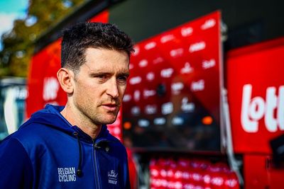 'Something completely different' – Visma-Lease a Bike pro Tiesj Benoot swaps bikes for books to launch local reading week