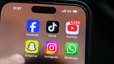 Social media age ban expanded to include more sites