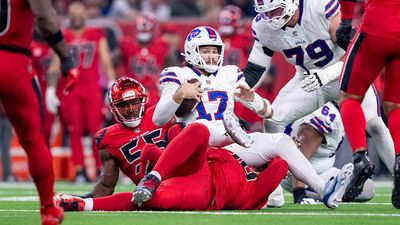 Josh Allen Reacts to Being Sacked a Record Eight Times in Bills’ Loss to Texans