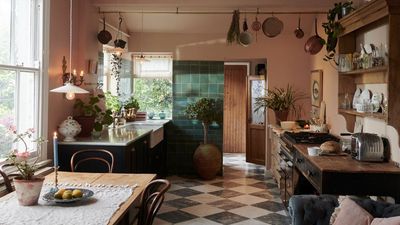 4 Interior Designers on the Quick Switches They Make to Their Own Kitchens to Get Them Ready for Hosting