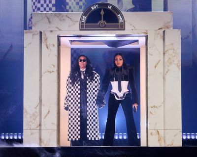 Brandy and Monica review – 90s R&B heavyweights bring star-studded reunion to New York