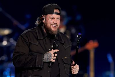 Jelly Roll says he ‘looks like a ninja turtle’ as he debuts drastic appearance change