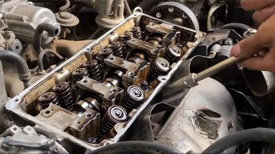 ‘It’s like choking on gas’: Woman’s car makes disturbing sound after barely starting, then every dashboard light starts flashing at once