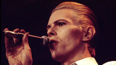 “I’ve rocked my roll. It’s a boring dead end. The last thing I want to be is some useless rock singer”: How a disillusioned and drug-addicted David Bowie reinvented his music with a groundbreaking song he could barely remember recording