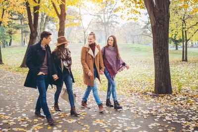 What is a ‘cousin walk’ - and are you hopping on this Thanksgiving tradition?