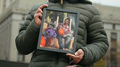 Chinese Immigrant Found Dead in Disturbing Position 4 Days After Entering ICE Custody