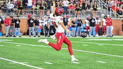 Florida State Muffs Punt After NC State Kick Bounces Off Seminoles Player’s Helmet