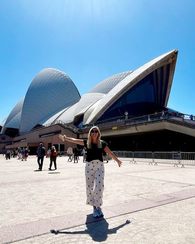 A survival guide for moving to Sydney: 100-person flat viewings and shark alarms