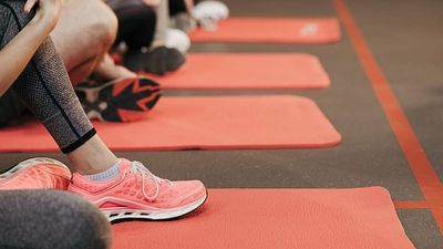 Healthy diet and exercise may reduce harmful belly fat, UK study finds