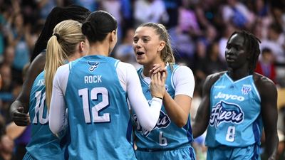 Flyers fly high to pile more pain on 'clumsy' Flames