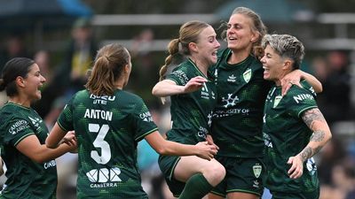 Canberra beat Glory, Jets go top of ALW with WSW win