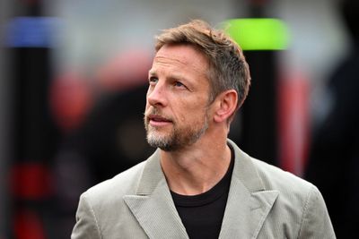 Jenson Button pins blame on Lewis Hamilton for F1 qualifying error: ‘He’s lost focus’