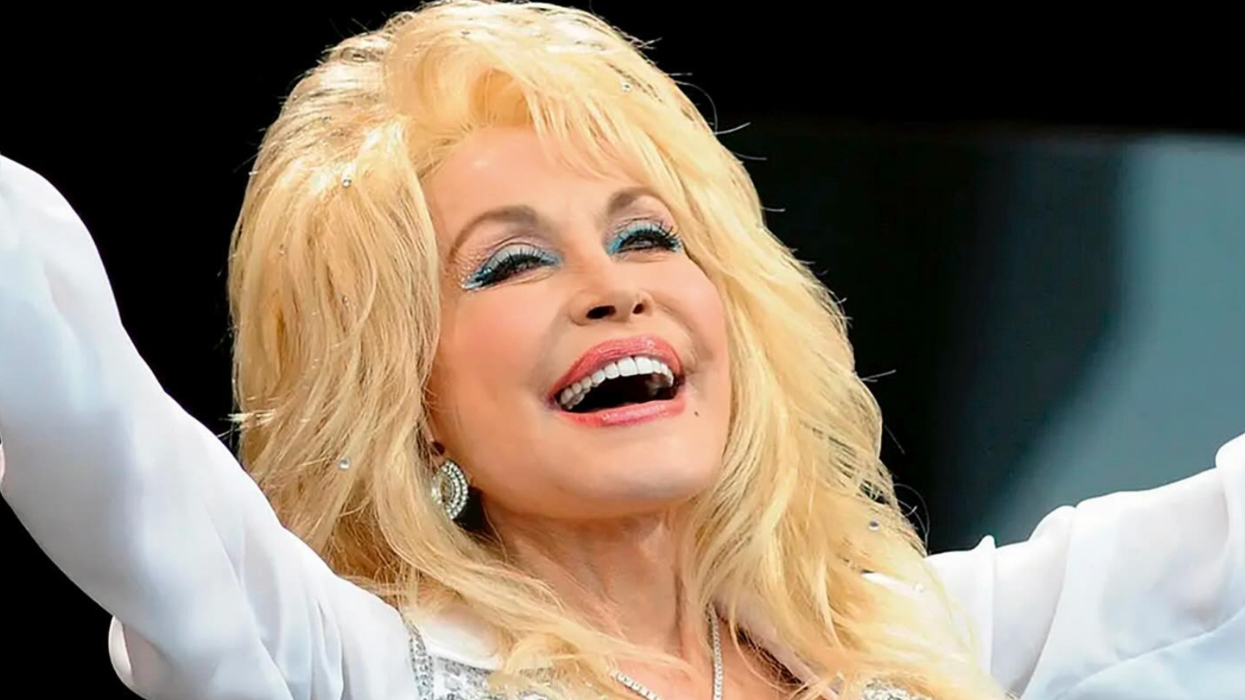 'Dying' Dolly Parton Claims She Is 'Fine' But Sources…
