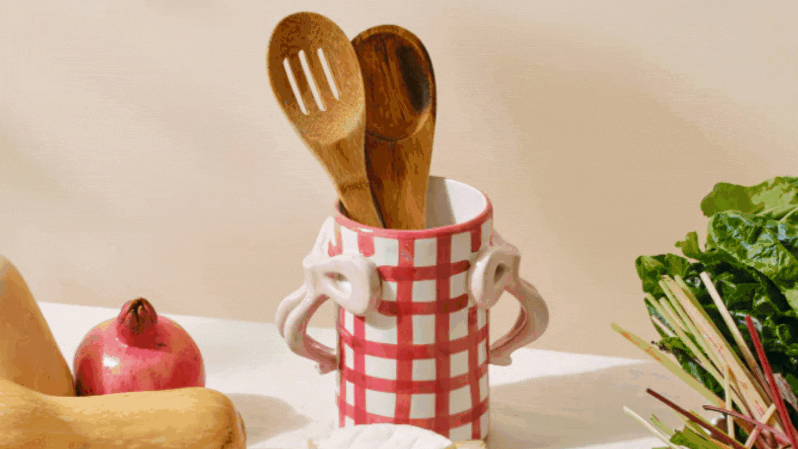 I've Been Seeing Ribbons Everywhere Lately on Serveware and Glassware — Here's Why It's Become the Big Seasonal Trend