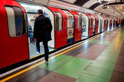 Trans person ‘hit over head with bottle’ on Victoria line Tube train