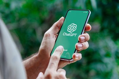 ChatGPTeacher: Two-Thirds of Americans Use AI for Financial Advice