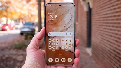 News Weekly: Early look at the OnePlus 15R, Wear OS 6 lands on older Galaxy watches, Android Auto gets Gemini's tricks, and more