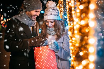 'It's A Never-Ending Merry-Go-Round,' Says Dave Ramsey As Couple Spends $1,200 On Stockings And $360 On Kids' Books For 12 Adults