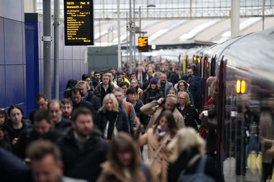 Rail fares freeze to save London commuters up to £350 in Reeves Budget cost-of-living giveaway