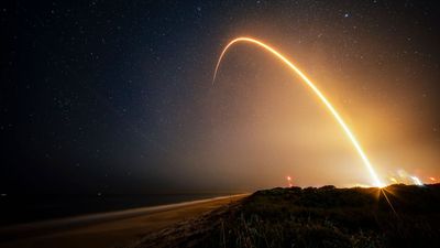 SpaceX launches Starlink satellites on its 150th Falcon 9 mission of the year (video)