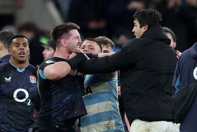 England vs Argentina live: Tom Curry accused of shoving Pumas coach after hosts win