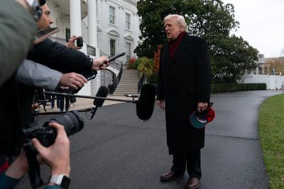 Trump goes on late-night social media rant demanding Democrats who spoke out on military justice be jailed