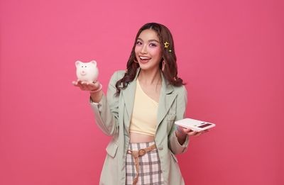 Should You Get Your Teens A Debit Card? New Survey Finds Cash Is 'Cringe' And Leads To Frivolous Spending Among Gen Z