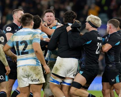 Contepomi accuses ‘bully’ Curry of reckless tackle and shoving Argentina coach