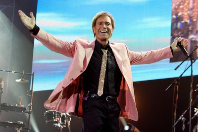 Prostate cancer: What are the symptoms as Sir Cliff Richard reveals treatment?
