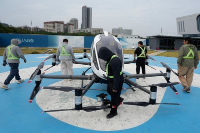 China’s flying taxis struggle to take off