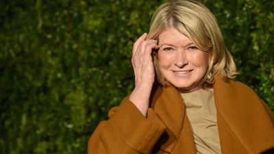Martha Stewart’s Stunning Last-Minute Thanksgiving Table Decor DIY: Create a Unique, Eye-Catching Look With Only Two Simple Items