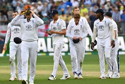 England star sends out defiant message after humbling Ashes loss to Australia
