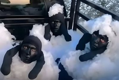 Three Men Disguised As 'Shaun The Sheep' Attempted to Cross Spanish Border – The Truth Behind The Viral Rumour