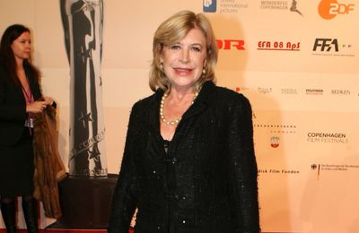 Marianne Faithfull's personal diaries among items for sale