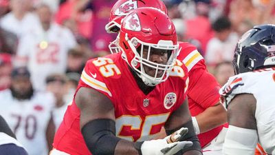 Chiefs Pro Bowl Guard Trey Smith Expected to Miss Time With Injury