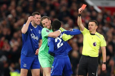 David Moyes ‘quite likes’ Everton infighting after Idrissa Gueye sent off for slapping team-mate - reaction