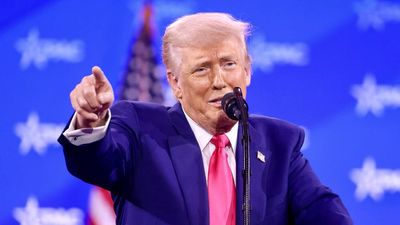 Trump's $1 Billion Crypto Collapse Fuels Scrutiny Over Family Ventures and Presidential Ethics