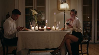 Why Silence at the Dinner Table Can Kill a Marriage