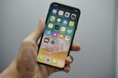 iPhone Fold Leak Reveals Groundbreaking Crease-Free Display Rumoured Coming in 2026 Alongside iPhone 18