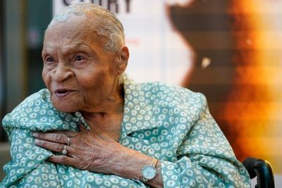 One of the 1921 Tulsa Race Massacre's last survivors, Viola Ford Fletcher, dies age 111