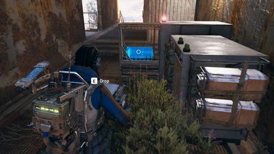 It turns out that I've been carrying heavy items wrong in Arc Raiders for over 50 hours, though the best method is far from intuitive