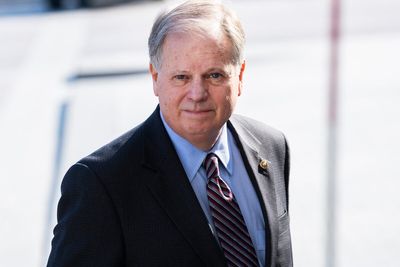 Former Sen. Doug Jones announces run for Alabama governor - Roll Call