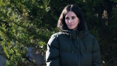 Courteney Cox spotted in this perfect winter warmer, her casual outfit formula is one I'll be wearing on repeat