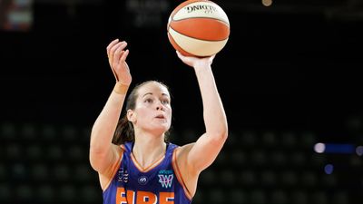 Lightning end dramatic 24 hours with loss to Townsville